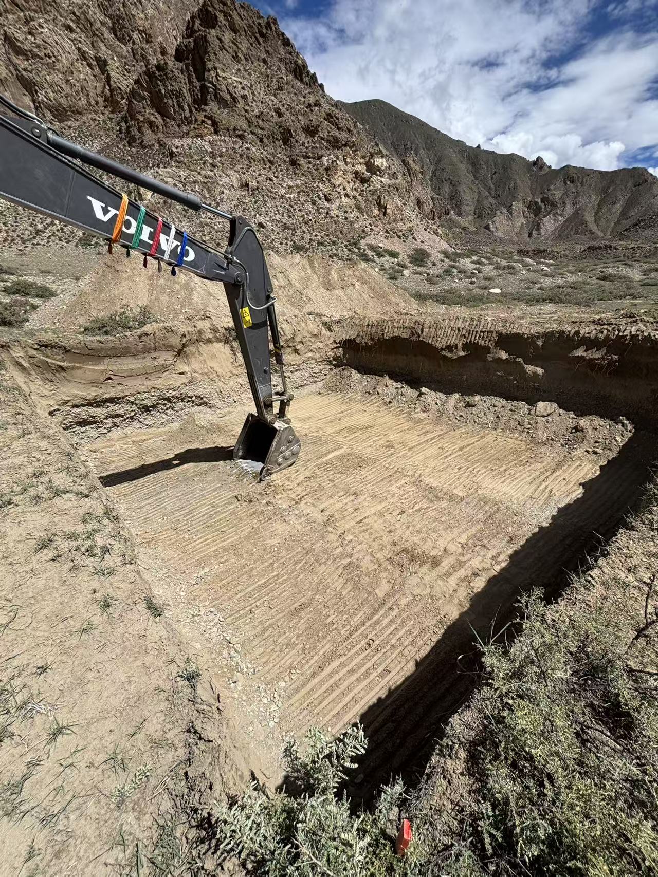 山南市贡嘎县昌果加油站35kV线路迁改工程 - 图片 0