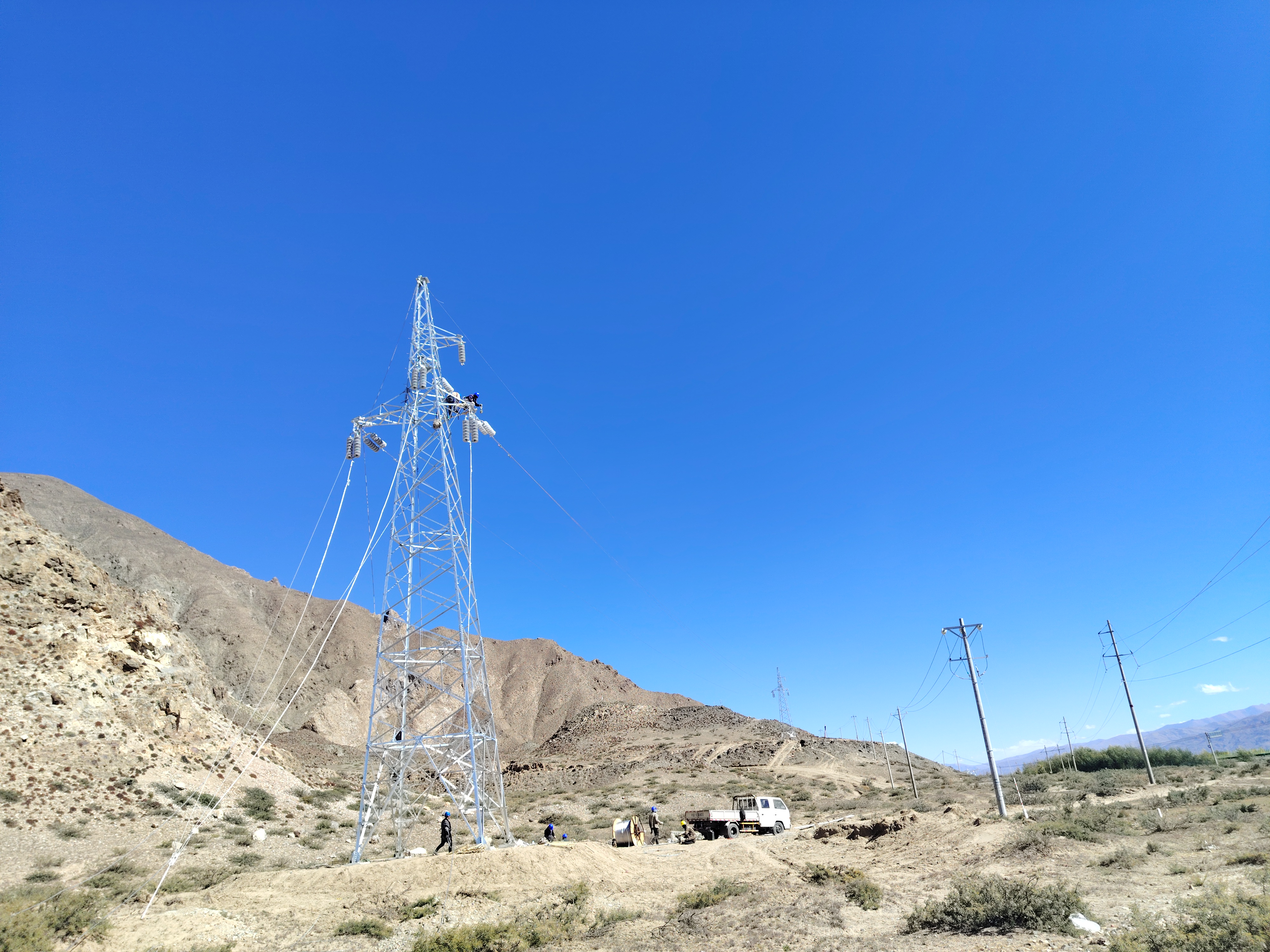 山南市贡嘎县昌果加油站35kV线路迁改工程 - 图片 9